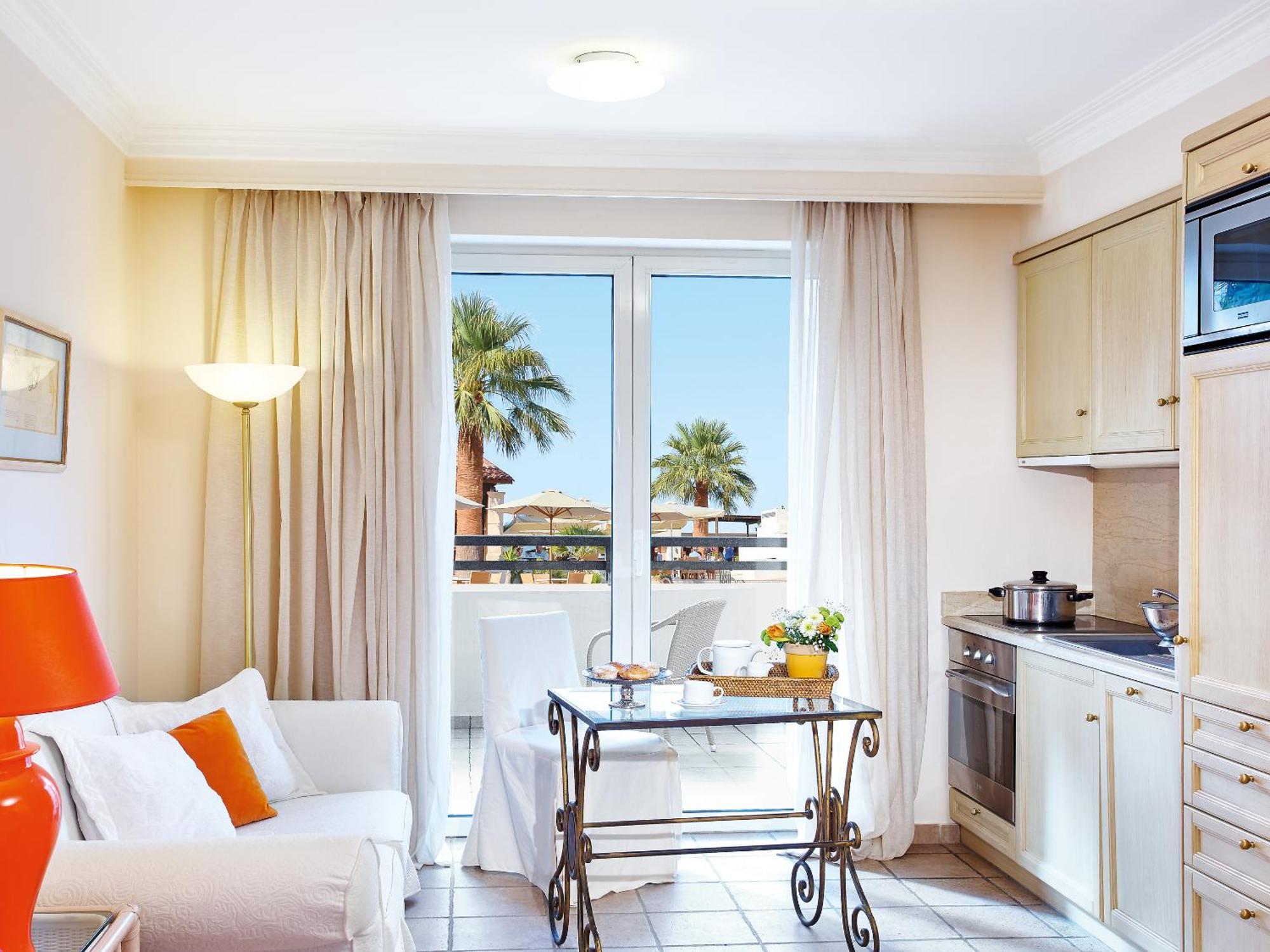 מלון דירות Grecotel Casa Adele