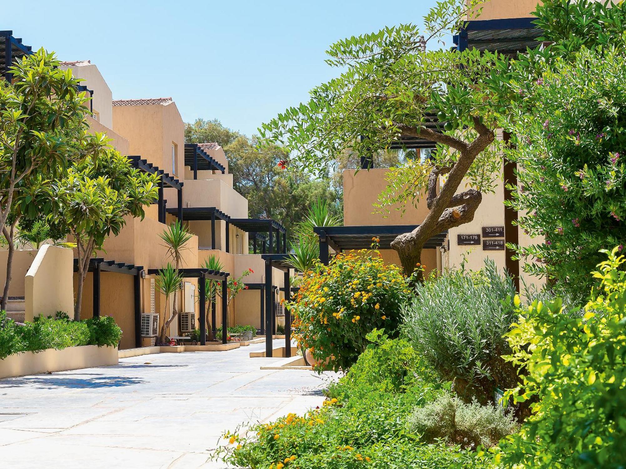 Grecotel Casa Adele מלון דירות 4*