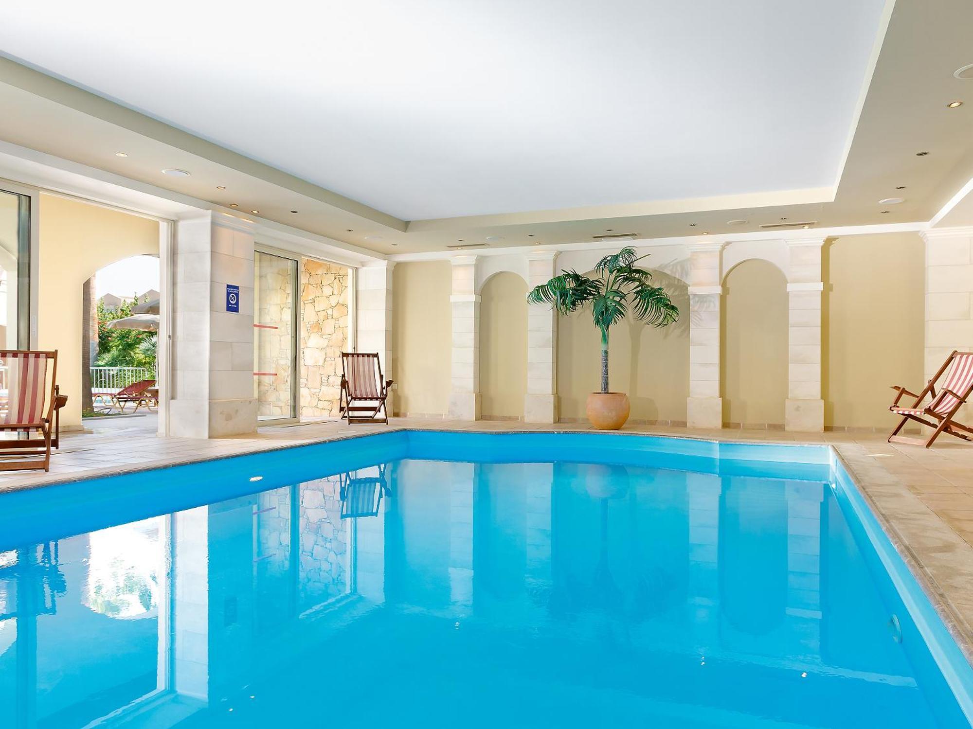 Grecotel Casa Adele מלון דירות